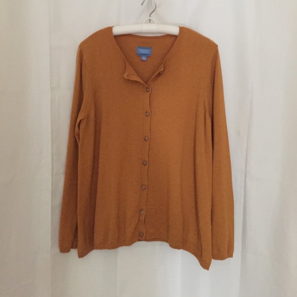 😎 Vera Wang Sweater/cardigan