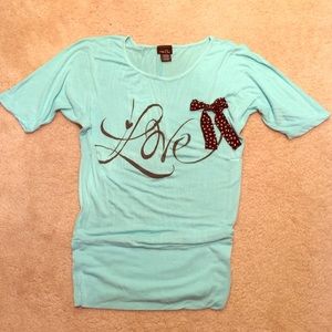 Rue 21, size medium shirt