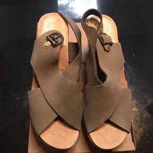 Pair of No. 6 store slingback clogs.  EU 38