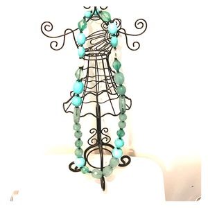 Statement necklace