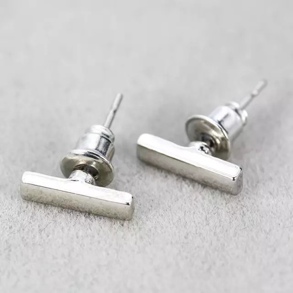•Boutique• Tiny Bar Stud Earrings - Picture 2 of 4
