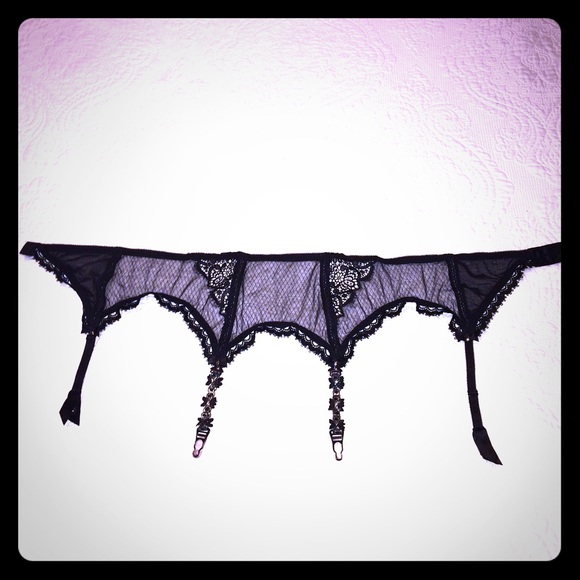 Gorgeous sexy chic Garter Belt mesh &stretchy lace