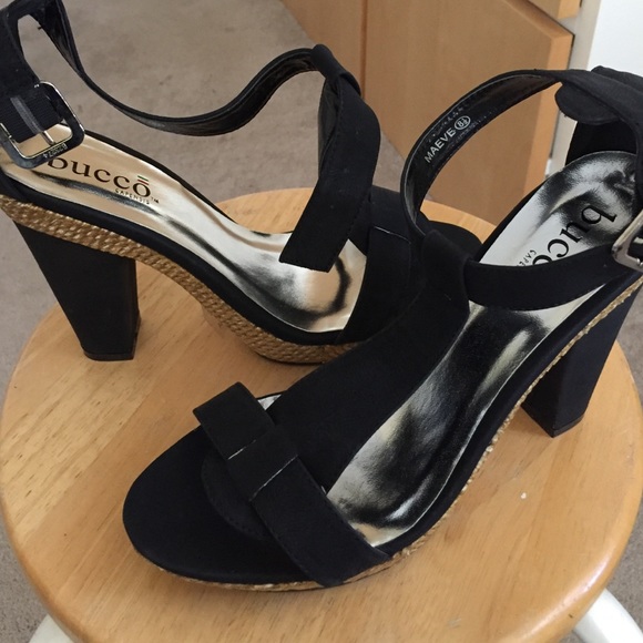 Bucco Black Sandals