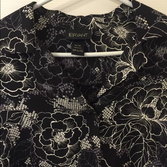 lane bryant 100% Silk Floral Button Down Blouse - Picture 3 of 4