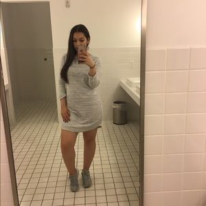 White and grey GAP dress