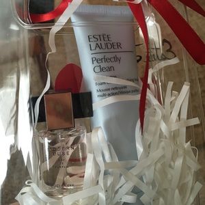 Estée Lauder Gift Set Perfume Facial Cleanser