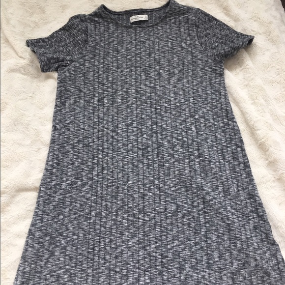 Abercrombie gray tee dress size medium