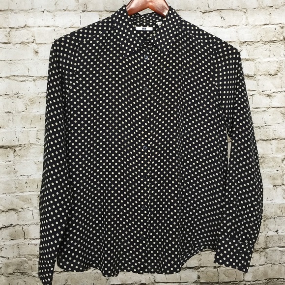 Uniqlo 100% Silk Navy Dotted Blouse Size Small