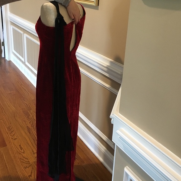 Long holiday dress - Picture 2 of 4