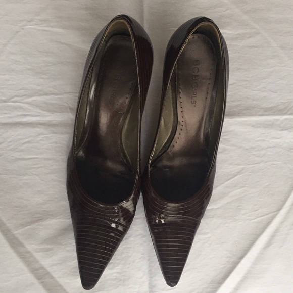 BCBGIRLS 6.5 Brown and Gold Patented Leather Heels