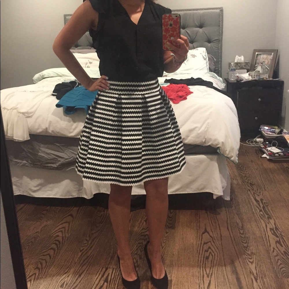 HP 🎊🎉 Express skirt