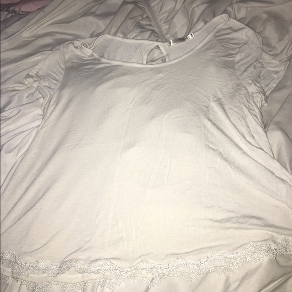 blouse with floral detailing