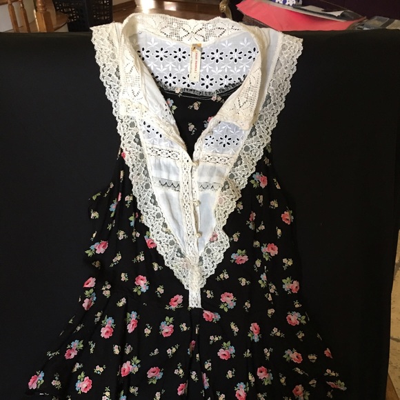 free people shirt / great condition!!