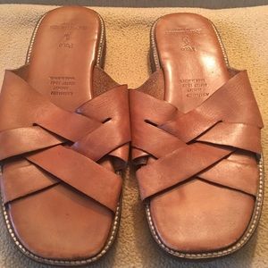 Polo Ralph Lauren flip flops camel color