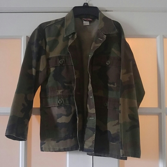Jackets & Blazers - Vintage camo jacket