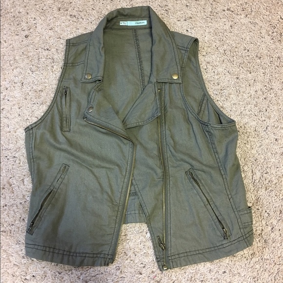 Army-green Vest
