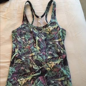 Lululemon workout tank