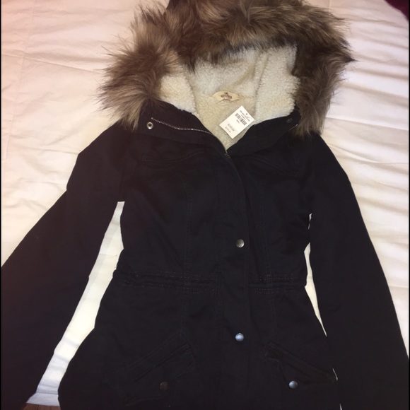 Brand new Hollister parka