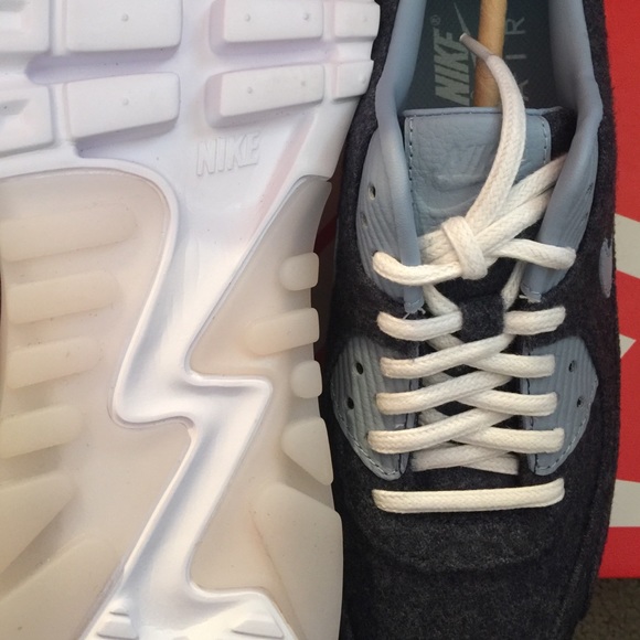 {Nike} Air Max 90 Ultra PRM - Picture 4 of 5