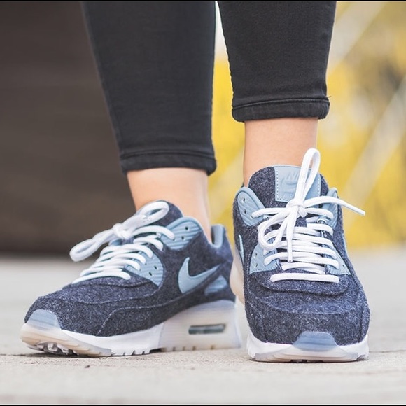 {Nike} Air Max 90 Ultra PRM - Picture 5 of 5