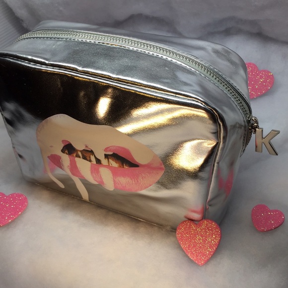 Kylie Cosmetics Other - Kylie Holiday Edition Make Up Bag 💋💯% Auth