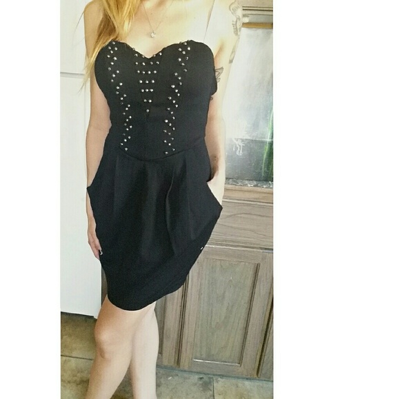 [GUESS]  Studded Strapless Dress NWOT - Picture 1 of 2
