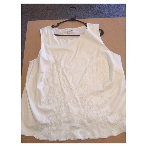 Plus size women's white sleeveless top