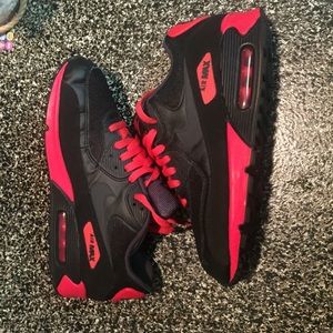 Nike AirMax Red/Black
