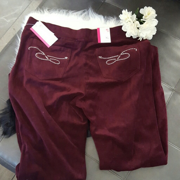 💥SOLD!!!!💥BOOT LEG SWEATPANTS - Picture 2 of 4