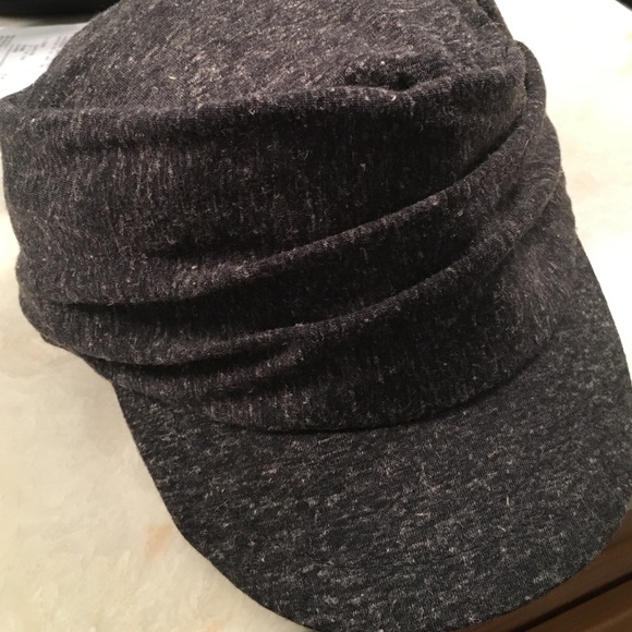 D&Y Accessories - Grey Cap D&Y Accessories - Grey Cap