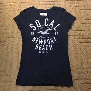 Hollister tee