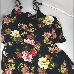 Floral Romper size Medium