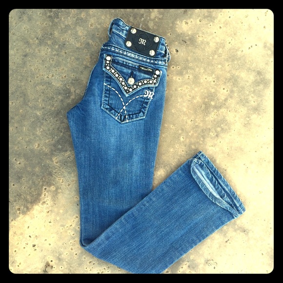 Miss Me boot cut jeans: Size 26