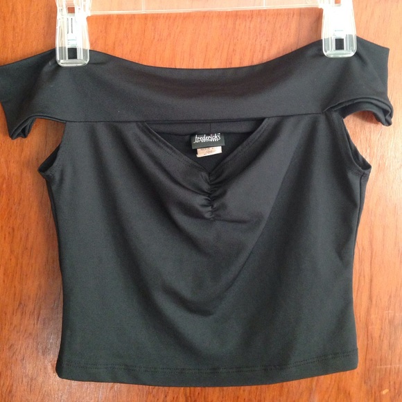 Frederick's of Hollywood off the shoulder tank