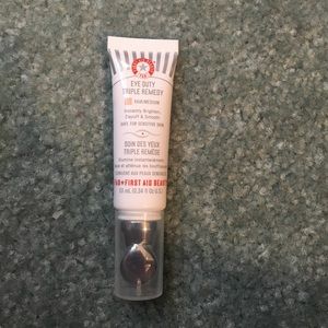 FIRST AID BEAUTY EYE DUTY TRIPLE REMEDY