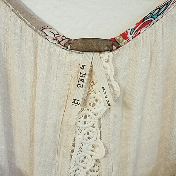 Top - Picture 3 of 3