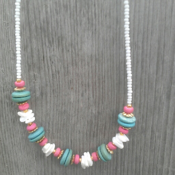 Multi color beaded necklace NWOT