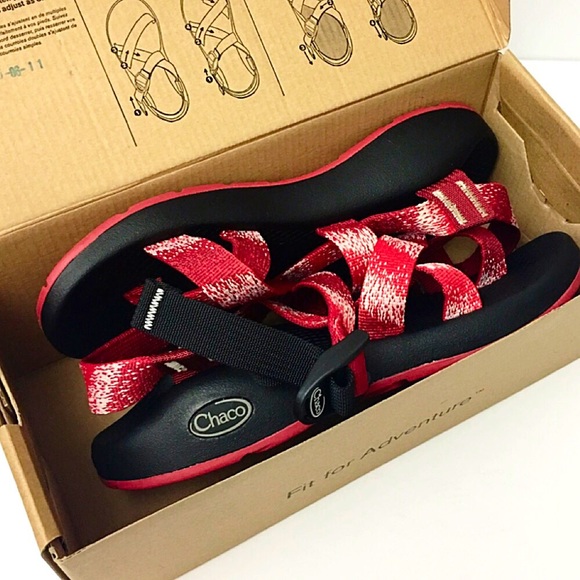 *Last Pair• Chaco Red Z2 Yampa Toe Loop Sandal-New - Picture 3 of 4