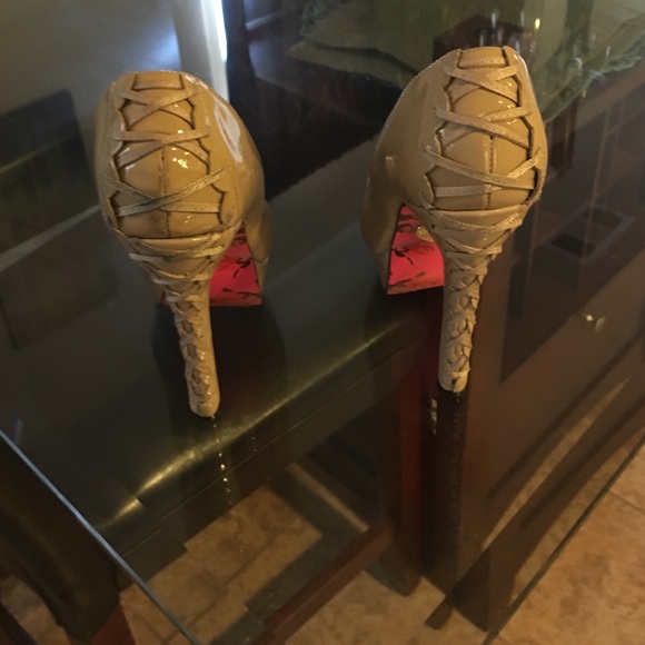 Pumps - Picture 3 of 3