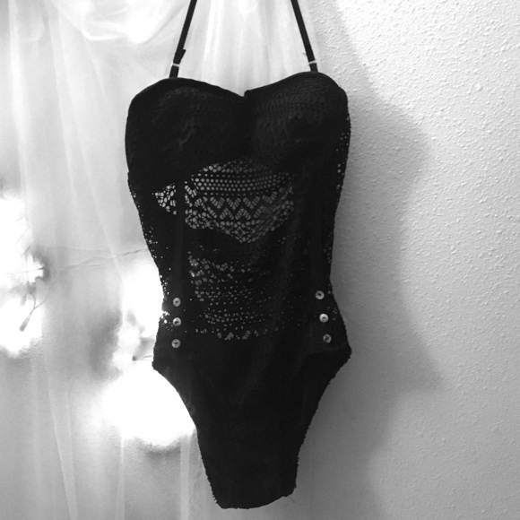 Black crochet swimsuit w removable straps - Picture 1 of 4