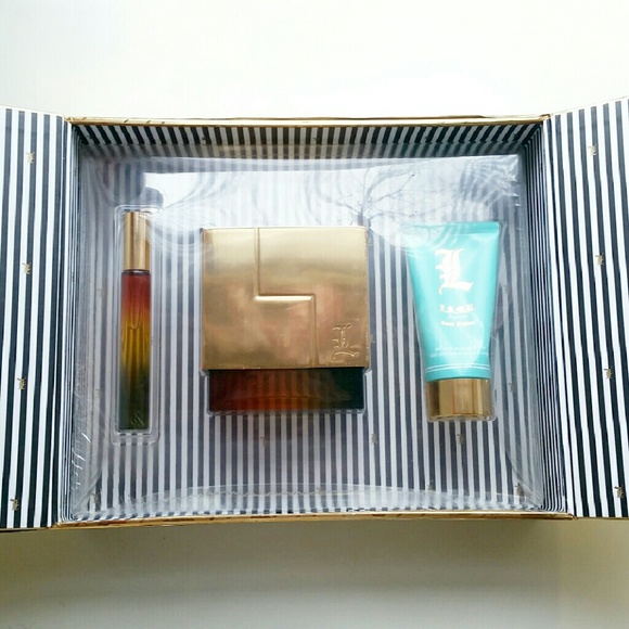 🎄L.A.M.B Holiday Perfume Gift Set