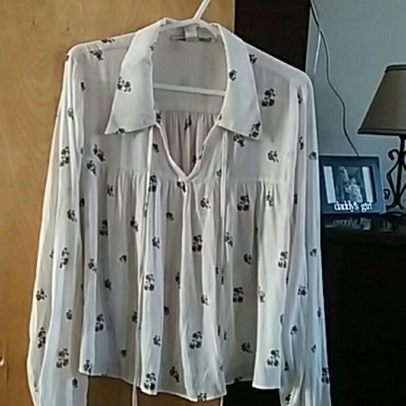 Rose print collared blouse
