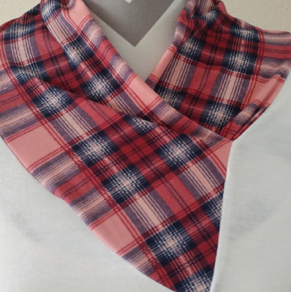 BUY 1, GET 1 FREE! Plaid tunic top - Picture 4 of 4