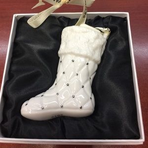 Pandora 2012 annual ornament, brand new in box