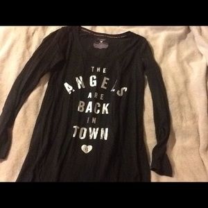 VS NWOT nightshirt L/S