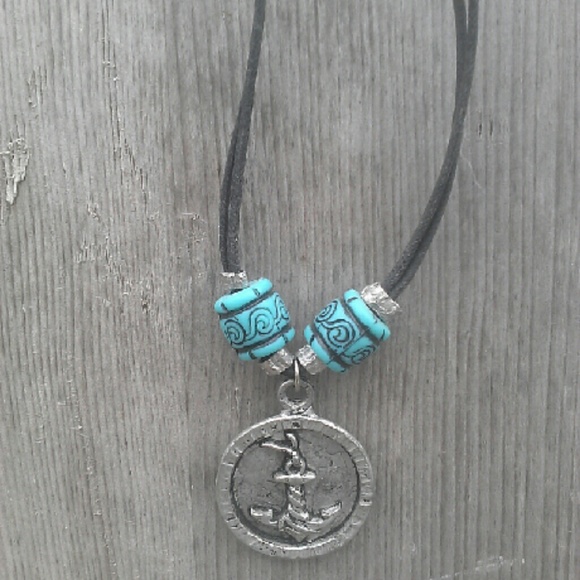 Pewter color anchor charm necklace NWOT. - Picture 1 of 4