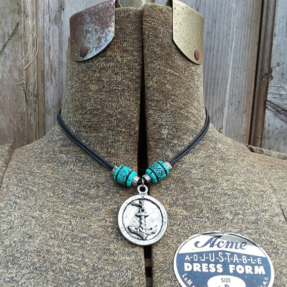 Pewter color anchor charm necklace NWOT. - Picture 3 of 4