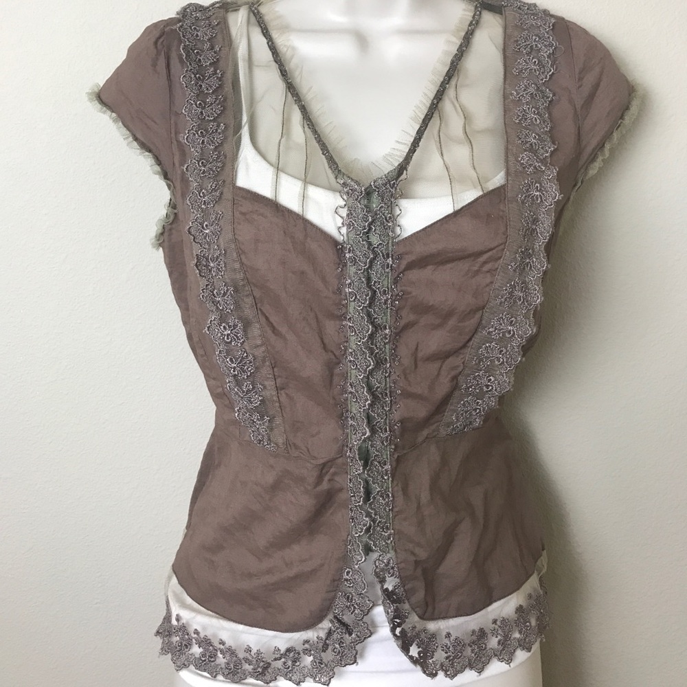 Lauren top size large