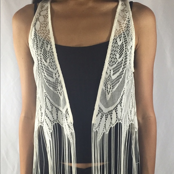 Ivory Lace Tassel Vest - Picture 1 of 4