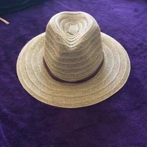 Paper beach hat